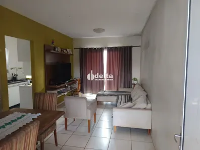 Casa de Condomínio com 3 Quartos à venda, 100m² no Aclimação, Uberlândia