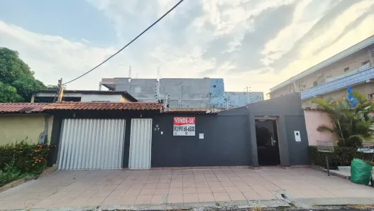 Casa com 3 Quartos à venda, 310m² no Parque 10 de Novembro, Manaus