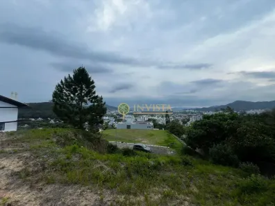 Lote/Terreno à venda, 689m² no Córrego Grande, Florianópolis