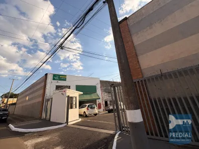 Galpão/Depósito/Armazém para alugar, 250m² no Cidade Jardim, São Carlos