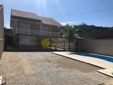 Sobrado com 4 Quartos à venda, 300m² no Nova Brasília, Joinville