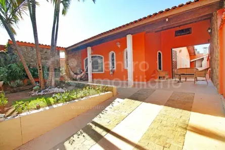 Casa com 3 Quartos à venda, 250m² no Jardim Tres Marias, Peruíbe