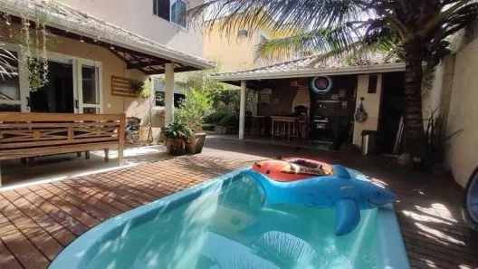 Casa de Condomínio com 3 Quartos à venda, 195m² no Maria Paula, São Gonçalo
