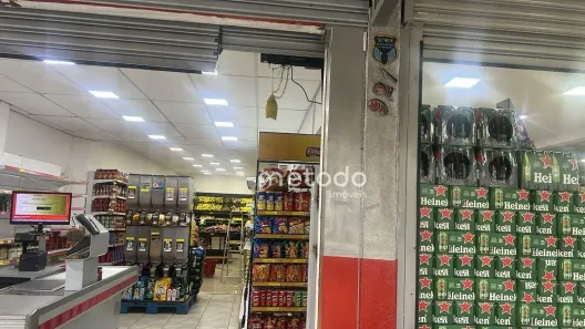 Imóvel Comercial à venda, 700m² no Nogueira, Guararema