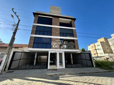 Apartamento com 2 Quartos para alugar, 78m² no Itacolomi, Balneário Piçarras