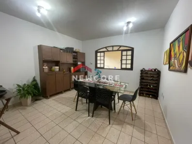 Casa com 3 Quartos à venda, 216m² no Jardim Rafael, Caçapava