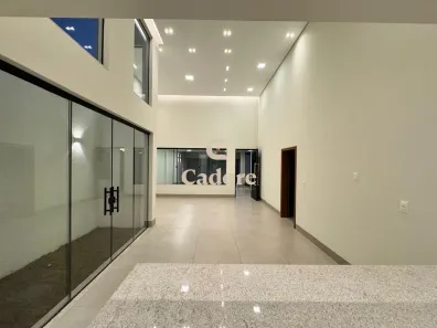Casa com 3 Quartos à venda, 179m² no Novo Mundo, Uberlândia