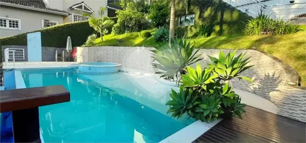 Casa de Condomínio com 3 Quartos à venda, 380m² no Caraguatá, Mairiporã