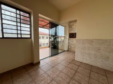 Casa com 3 Quartos para alugar, 200m² no Carlos Prates, Belo Horizonte
