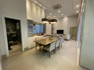 Casa de Condomínio com 3 Quartos à venda, 240m² no Condomínio Belvedere, Cuiabá