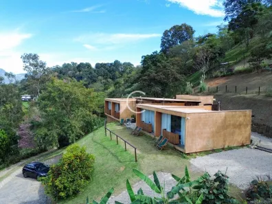 Imóvel Comercial com 4 Quartos à venda, 201m² no Paiol, São Bento do Sapucaí