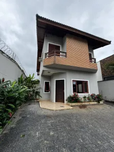 Sobrado com 3 Quartos à venda, 200m² no Bairro de Juquehy, São Sebastião