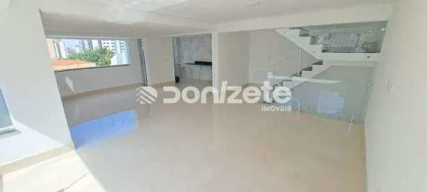 Sobrado com 3 Quartos para alugar, 264m² no Vila Alpina, Santo André