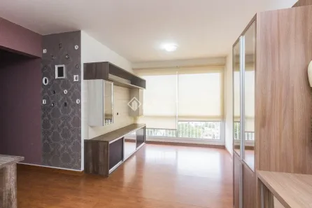 Apartamento com 3 Quartos para alugar, 74m² no Partenon, Porto Alegre