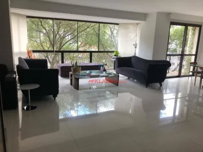 Apartamento com 3 Quartos para alugar, 158m² no Santa Cecília, São Paulo
