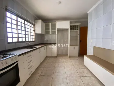 Casa com 3 Quartos à venda, 90m² no Jardim Monte Sinai, Londrina