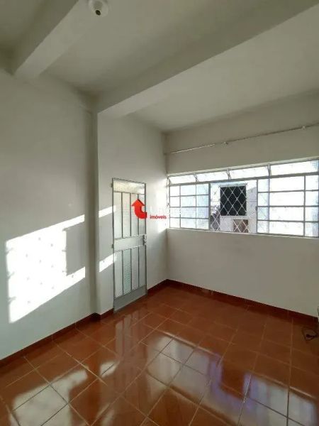 Casa com 2 quartos — Bonfim, Belo Horizonte