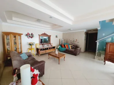 Casa com 5 Quartos à venda, 225m² no Sessenta, Volta Redonda