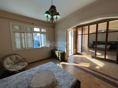 Casa com 4 Quartos para alugar, 240m² no Floresta, Porto Alegre