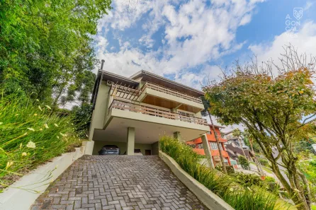 Casa de Condomínio com 4 Quartos à venda, 460m² no São João, Curitiba