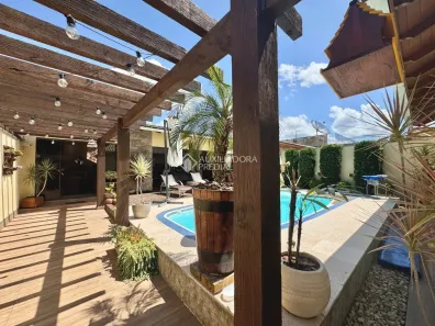 Casa com 3 Quartos à venda, 220m² no Niterói, Canoas
