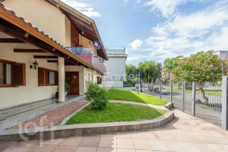 Casa com 5 Quartos à venda, 432m² no Jardim Lindóia, Porto Alegre