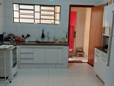 Casa com 3 Quartos à venda, 220m² no Jardim Brasil, Bauru