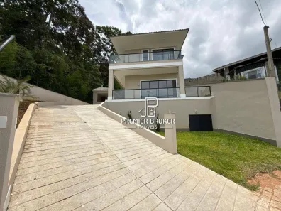 Casa de Condomínio com 4 Quartos à venda, 280m² no Vargem Grande, Teresópolis