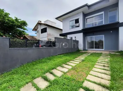 Casa com 3 Quartos à venda, 123m² no Campeche, Florianópolis