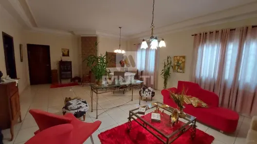 Casa com 5 Quartos à venda, 276m² no Jardim Karaíba, Uberlândia