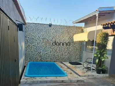 Casa com 3 Quartos à venda, 178m² no Beija-Flor II, Uberaba
