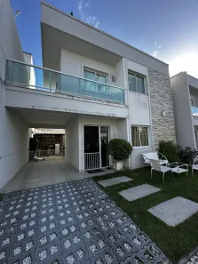 Casa de Condomínio com 3 Quartos à venda, 235m² no Jardim das Oliveiras, Fortaleza