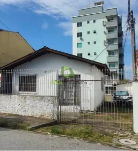 Casa com 2 Quartos à venda, 240m² no Barreiros, São José