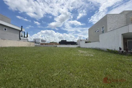 Lote/Terreno à venda, 300m² no Jardim Santa Tereza, Taubaté