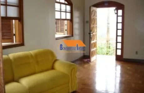 Casa com 4 Quartos à venda, 127m² no Carlos Prates, Belo Horizonte