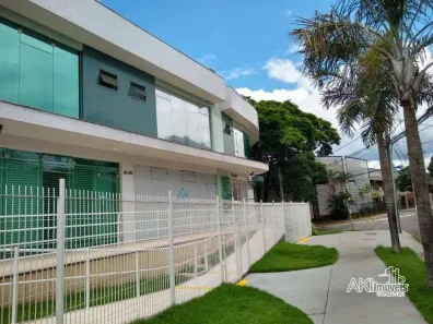 Prédio Comercial à venda, 2560m² no Zona 04, Maringá