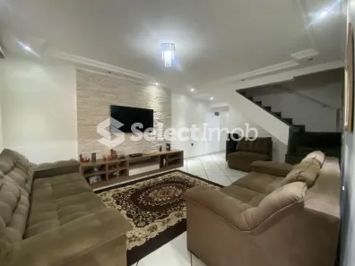 Sobrado com 3 Quartos à venda, 225m² no Jardim Itapark, Mauá
