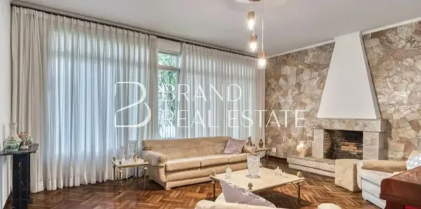 Casa com 3 Quartos à venda, 220m² no Santo Amaro, São Paulo