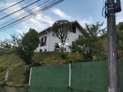 Casa com 2 Quartos à venda, 200m² no Independência, Petrópolis