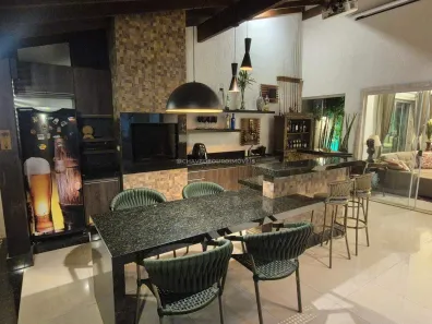 Casa de Condomínio com 4 Quartos à venda, 193m² no Jardim do Lago, Uberaba