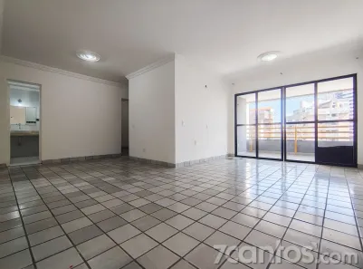 Apartamento com 3 Quartos para alugar, 100m² no Meireles, Fortaleza