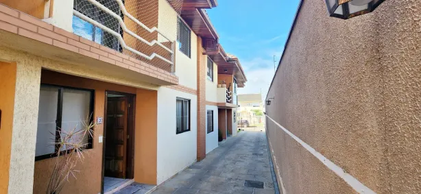 Casa de Condomínio com 3 Quartos para alugar, 100m² no Boa Vista, Curitiba
