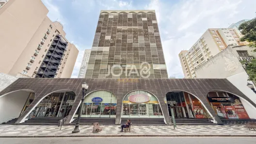 Sala Comercial à venda, 132m² no Centro, Curitiba
