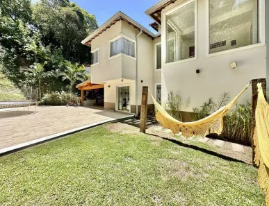 Casa de Condomínio com 4 Quartos à venda, 484m² no Chácara Santa Lúcia, Carapicuíba