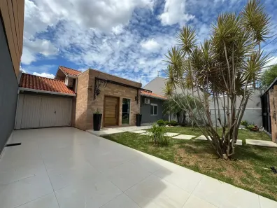 Casa com 3 Quartos à venda, 201m² no Recanto Tropical, Cascavel