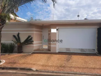 Casa com 3 Quartos à venda, 240m² no Parque Novo Mundo, Americana