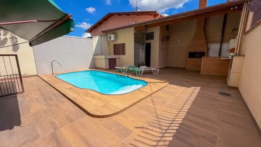 Casa com 4 Quartos à venda, 296m² no Nova Guará, Guaratinguetá