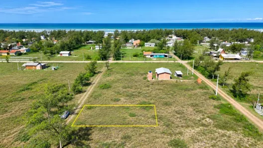 Lote/Terreno à venda, 300m² no Arroio Do Silva, Balneário Arroio do Silva