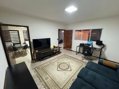 Casa com 3 Quartos à venda, 123m² no Jardim Chácara dos Pinheiros, Botucatu