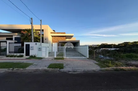 Casa com 3 Quartos à venda, 210m² no Centro, Pato Branco